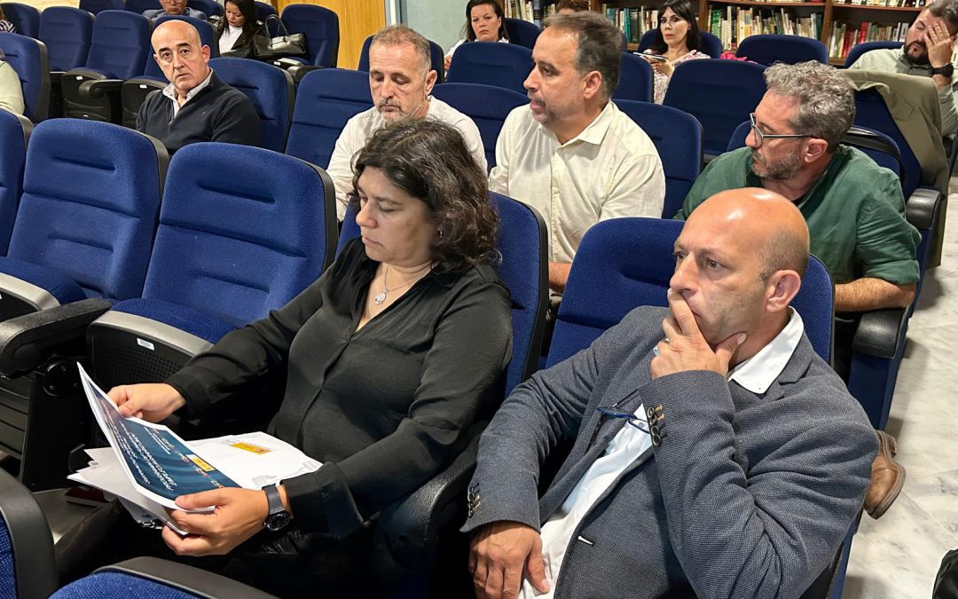 Carmen Álvarez: “Vamos a defender que los fondos del PFEA sigan beneficiando a Sanlúcar”